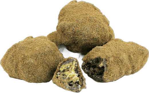 Boules de Moonrock Cookie Kush Stormrock, dont une ouverte